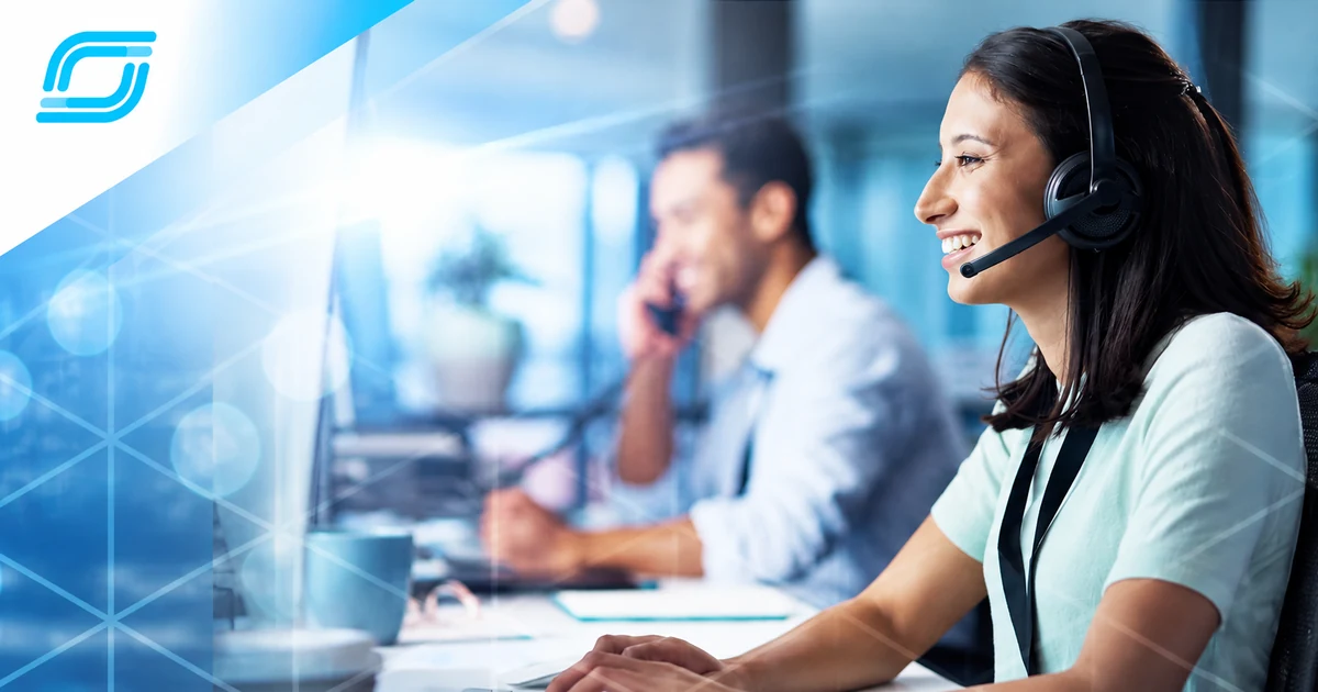 Nearshore call center agent providing telecom customer support.